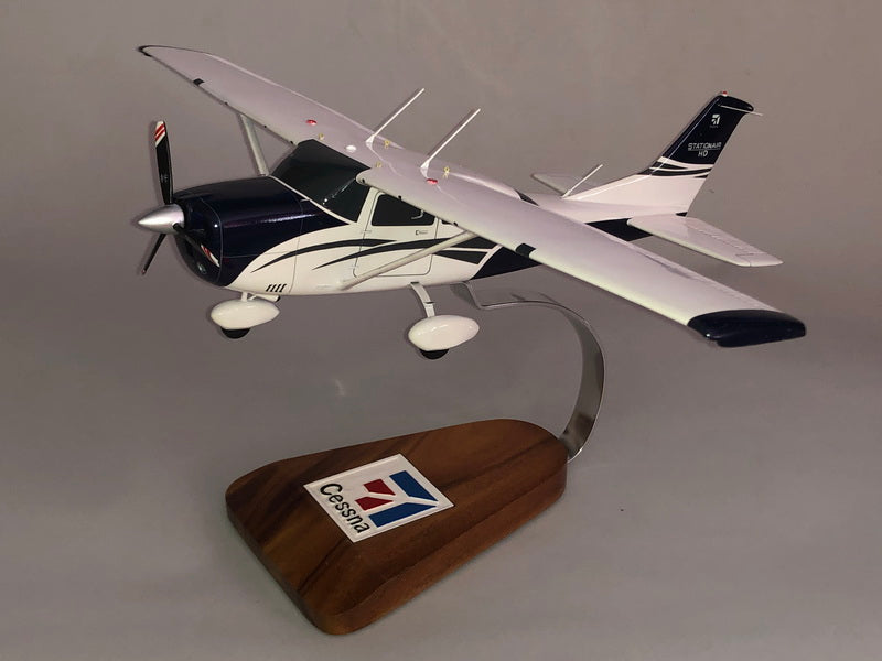 Cessna 206 Stationair model airplane