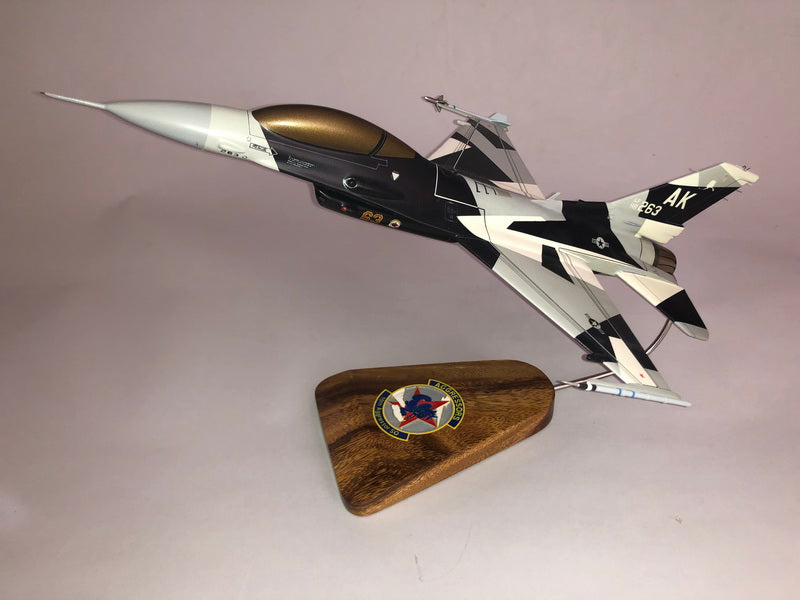 F-16 Falcon Aggressor airplane model