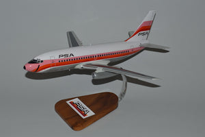 Boeing 737-200 PSA airplane model