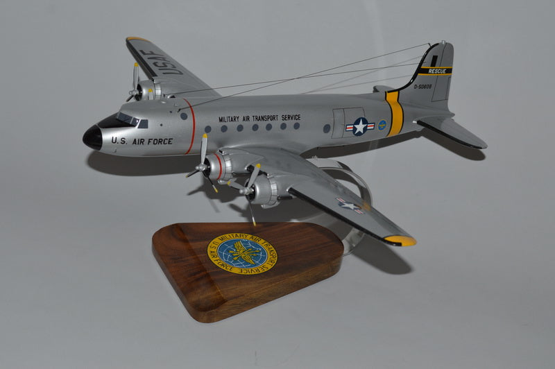 Douglas C-54 Skymaster USAF airlifter model airplane