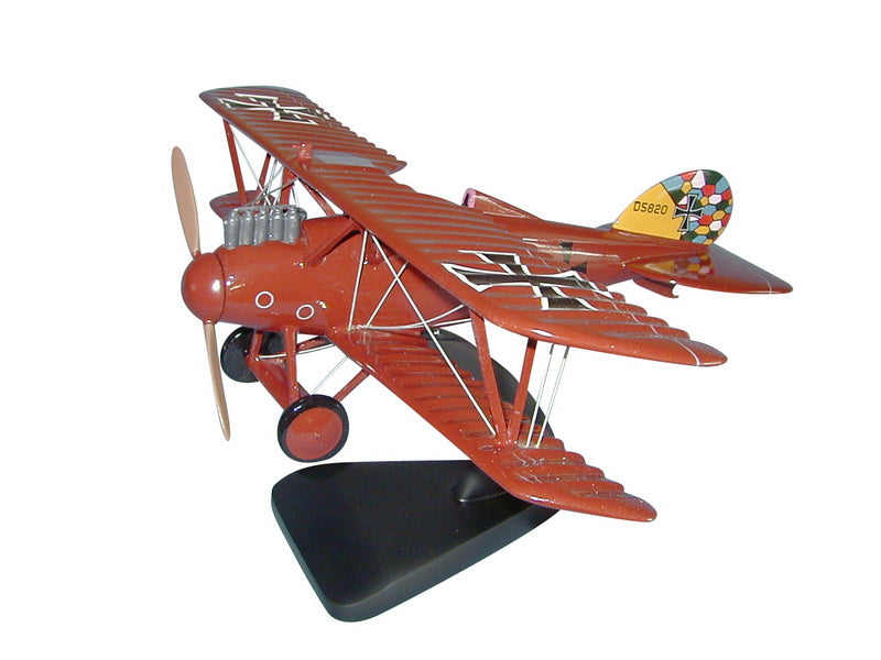 D-V Albatross WWI airplane model