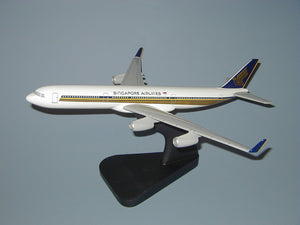 Singapore Airlines model airplanes
