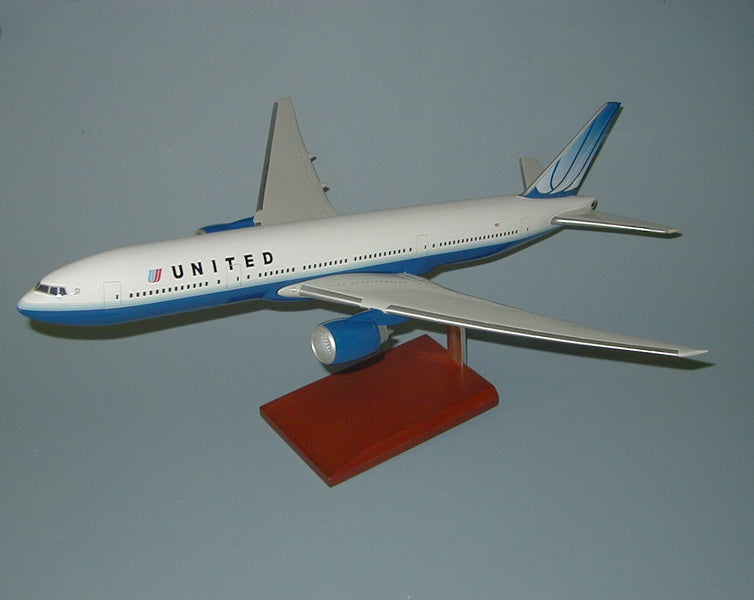 Boeing 777 / United