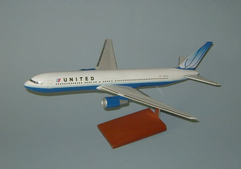 Boeing 767 United Airlines model