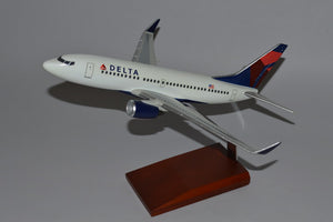 Delta Airlines 737 airplane model