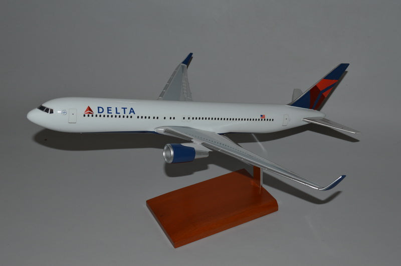 767-300 Boeing Delta Airlines model