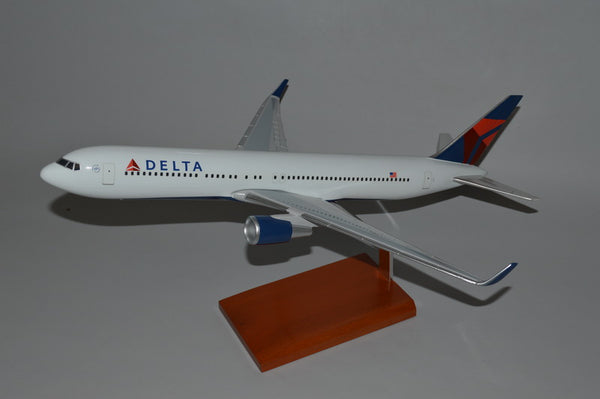 Boeing 767-300 / Delta Airlines