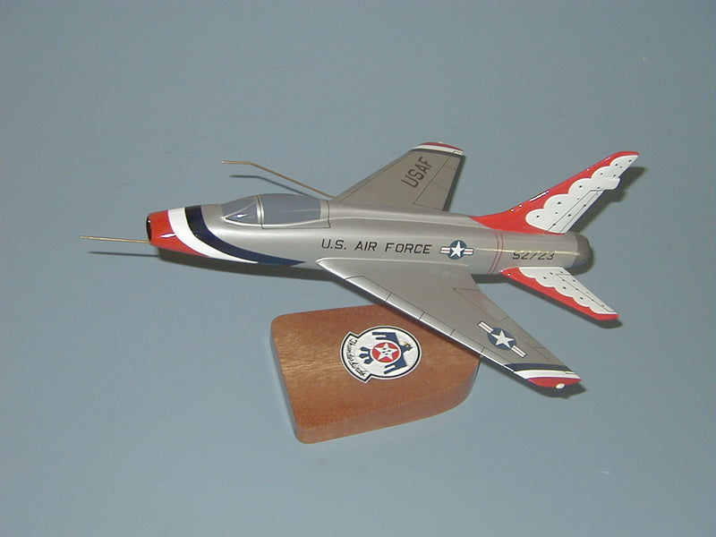 F-100 Super Sabre USAF Thunderbirds