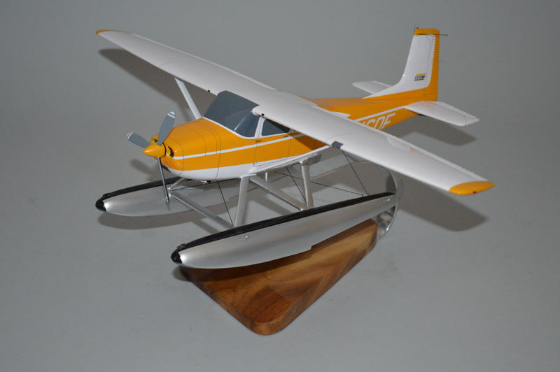 Cessna Skywagon Floatplane
