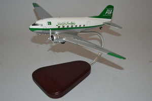 DC-3 / PIA