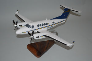 Beechcraft B200 Super King Air model airplane
