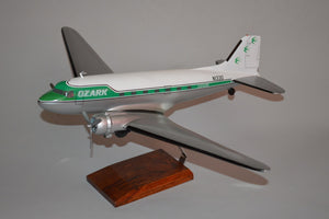 Douglas DC-3 / Ozark Airlines