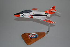 F9F Navy trainer model wood 
