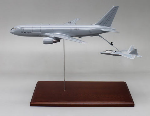 KC-46 Pegasus refueling F-22 Raptor model